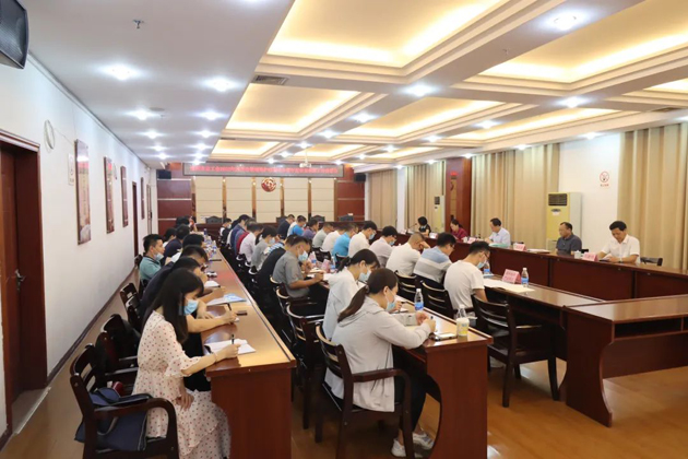 市總工會履職盡責(zé)維護(hù)職工合法權(quán)益，創(chuàng)造和諧社會環(huán)境喜迎二十大