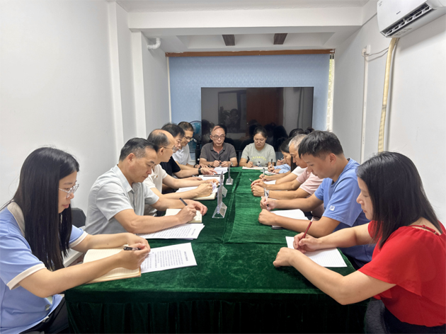 市總工會(huì)調(diào)研組到萬秀區(qū)、長洲總工會(huì)指導(dǎo)交流工會(huì)工作