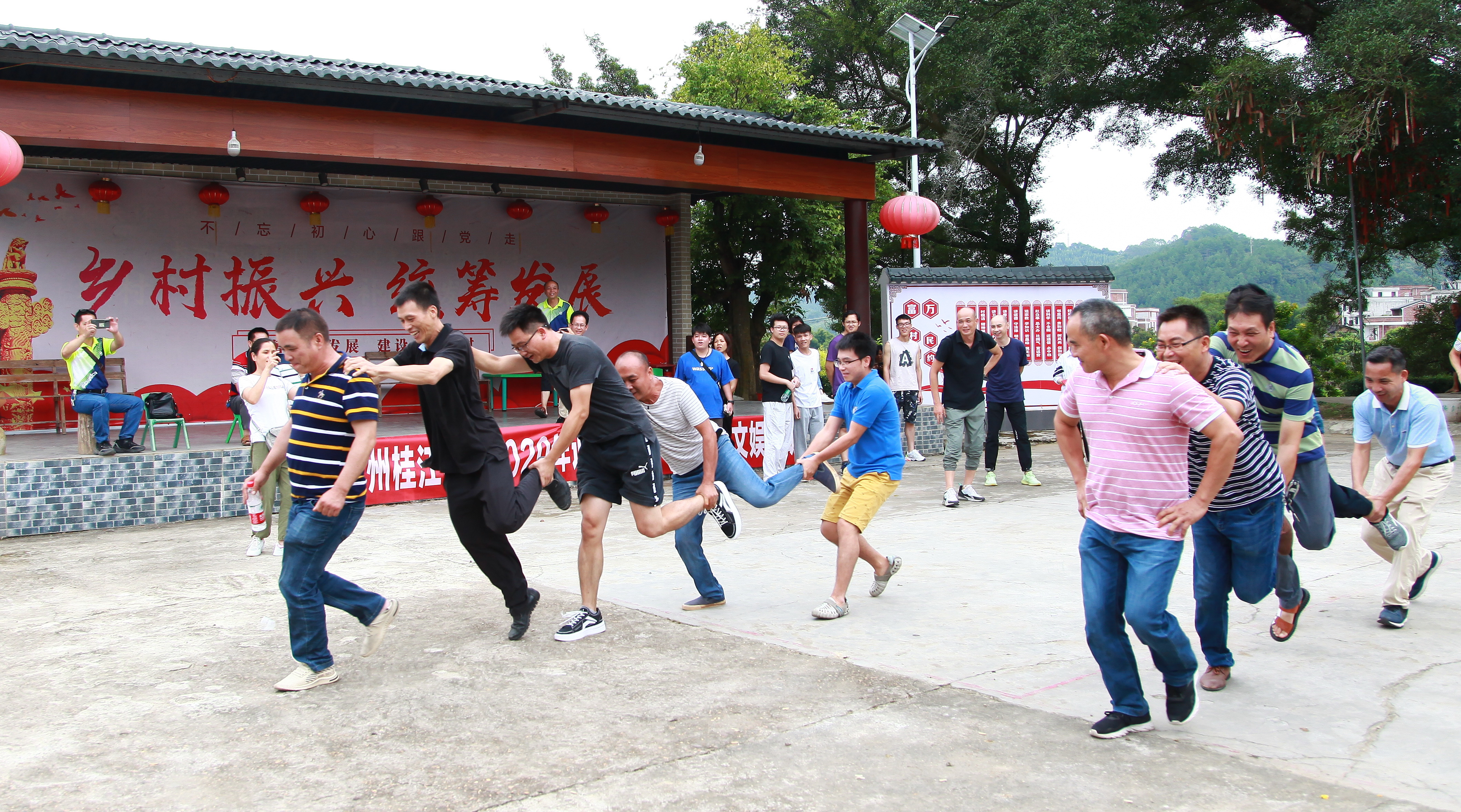 梧州桂江電力開展迎國慶中秋文娛活動