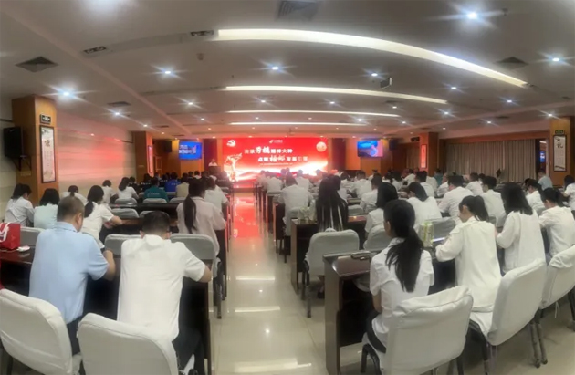 梧州郵政舉辦“傳承勞模精神火種，點燃梧郵發(fā)展引擎”2025 年勞模先進事跡宣講會