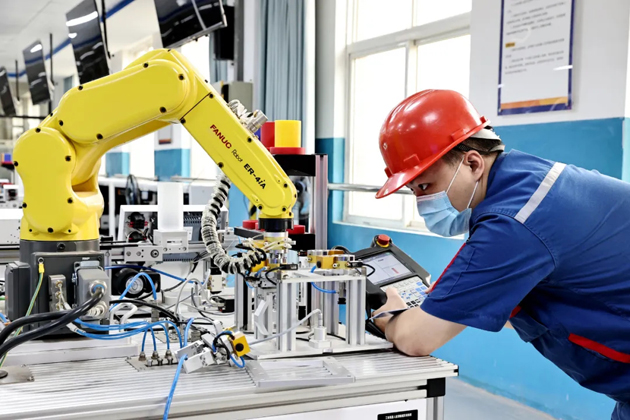 每人每年補貼標準5000元以上！我區(qū)全面推行企業(yè)新型學(xué)徒制