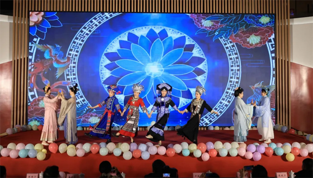 “三八”國際婦女節(jié)期間，我市各級工會舉辦系列慶祝活動