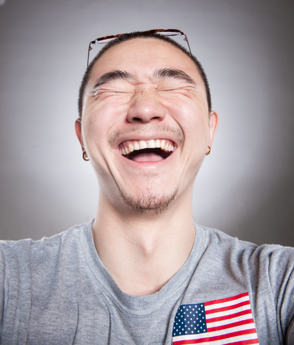 周正，男， 85后攝影師，浙江杭州人